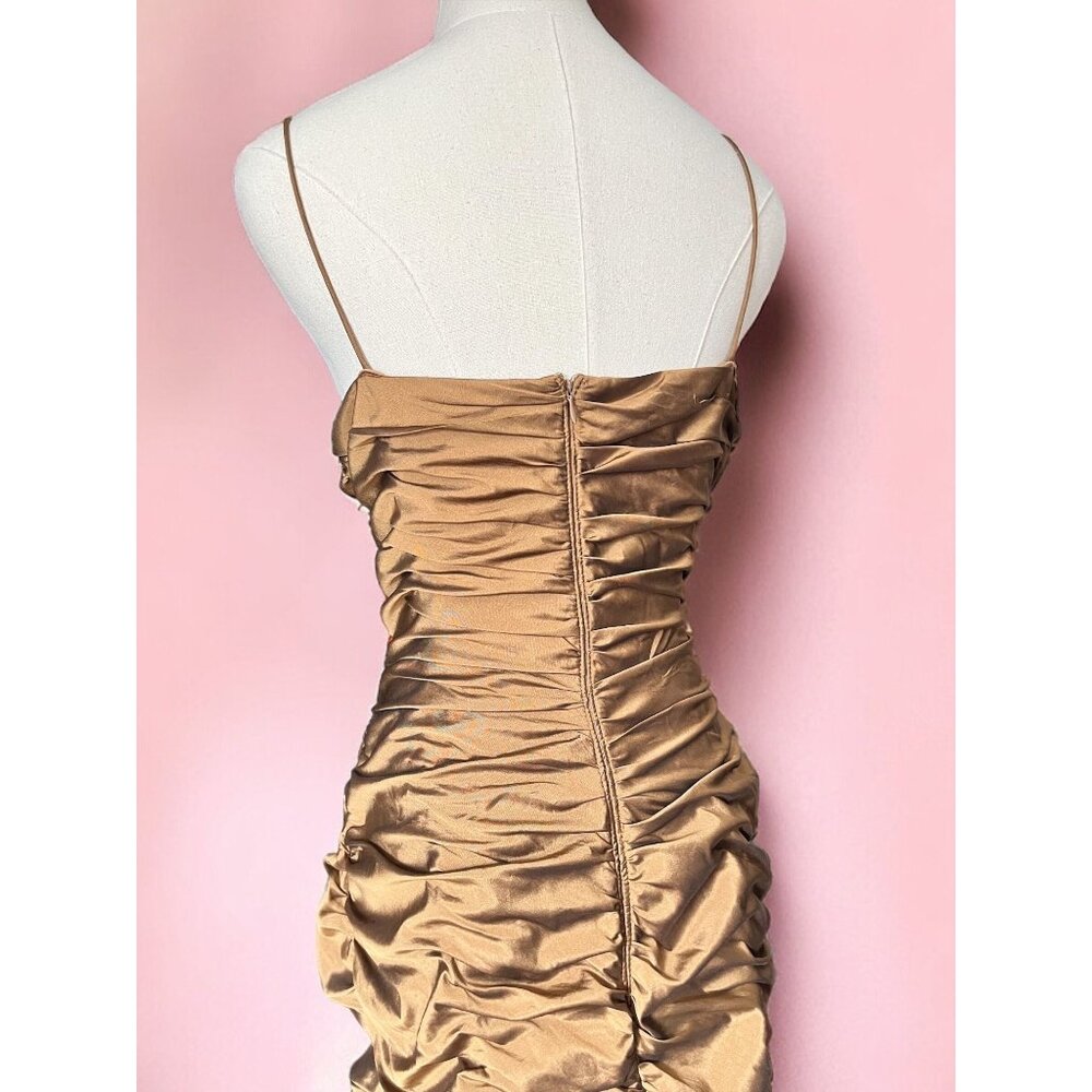 Cachet Gold Ruched Prom Dress - Picture 4 of 9